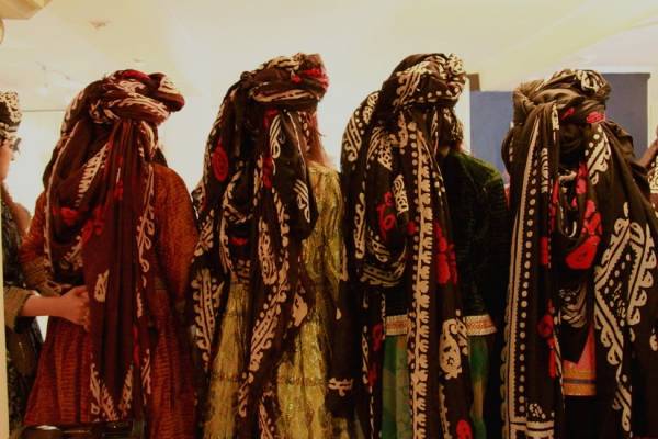 لباس محلی زنان کٌرد، قدمتی به بلندای تاریخ توسط استان کردستان