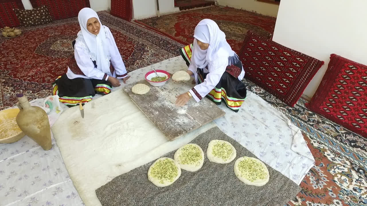 مراتب ثبت ملی ۱۷ میراث‌فرهنگی ناملموس به استاندار خراسان‌رضوی ابلاغ شد