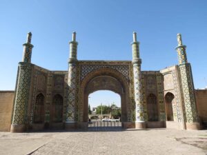 تملک پلاک درحال‌ساخت حریم دروازه تاریخی درب‌ کوشک در قزوین