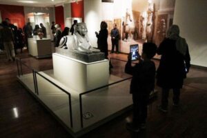 عکاسی در موزه‌ها ممنوع شد