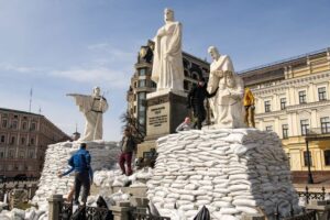 آسیب به ۵۳ مکان تاریخی و فرهنگی در اوکراین